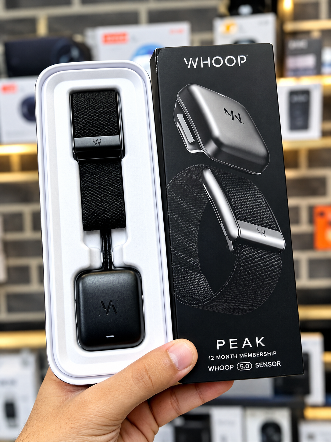 Whoop Watch , Health and fitness tracker (Master Copy)  | ساعة ووب، جهاز تتبع الصحة واللياقة البدنية